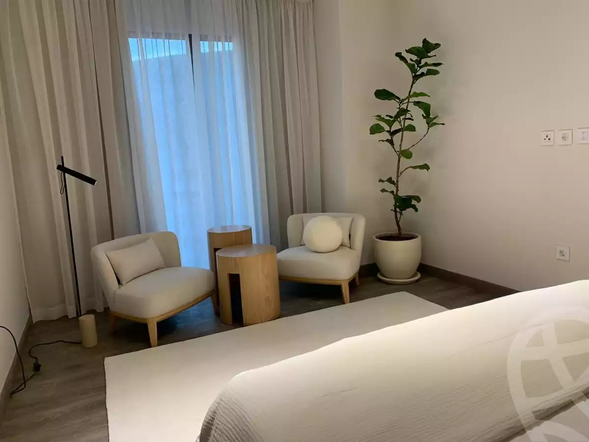 https://aqarmap.com.eg/ar/listing/5707634-for-sale-cairo-el-sheikh-zayed-city-compounds-zyd-wr-llttwyr-park-towers-zed-el-sheikh-zayed-compound
