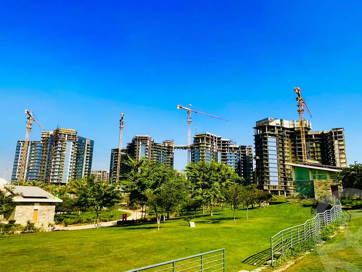 https://aqarmap.com.eg/ar/listing/5707634-for-sale-cairo-el-sheikh-zayed-city-compounds-zyd-wr-llttwyr-park-towers-zed-el-sheikh-zayed-compound