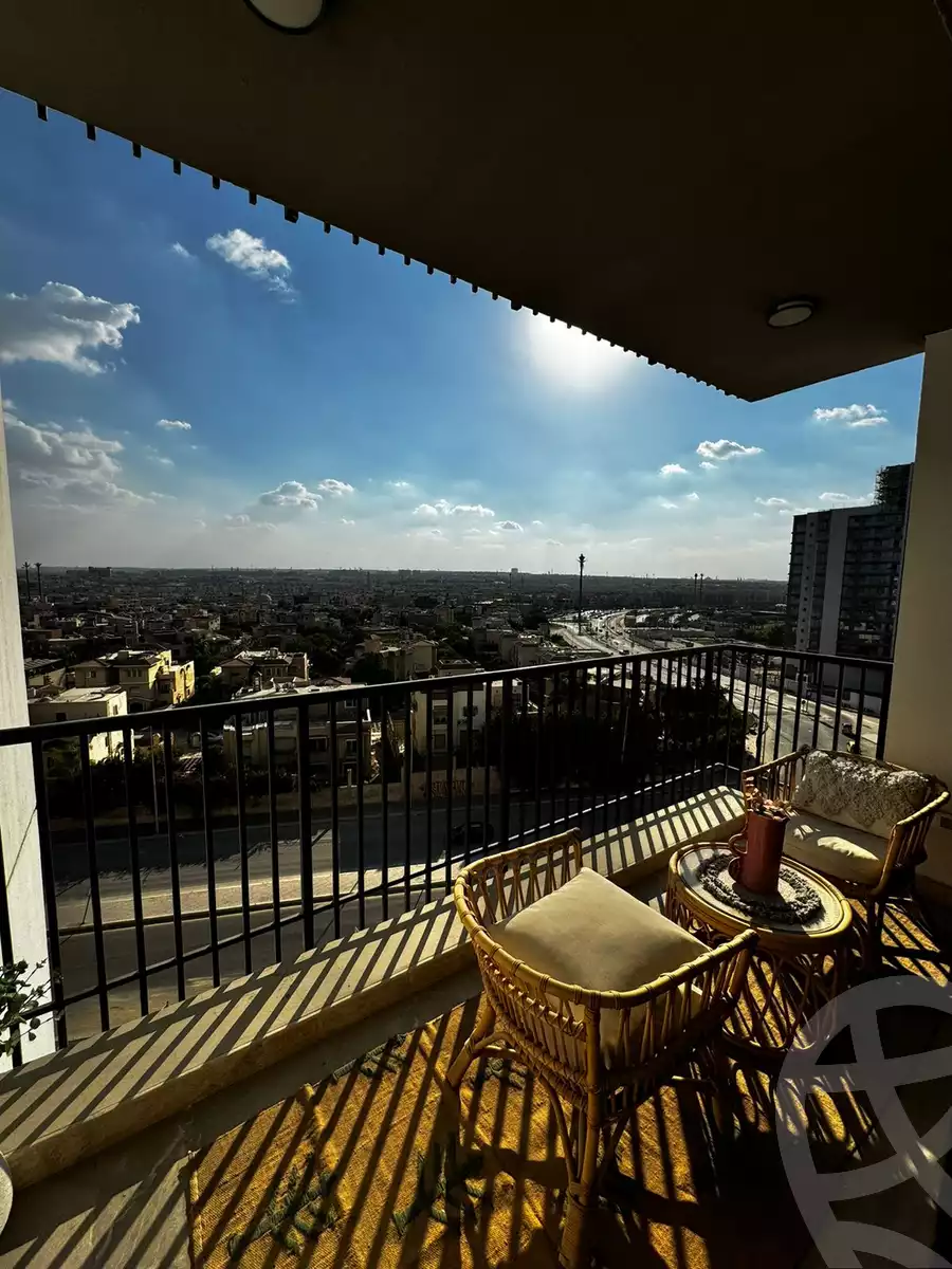https://aqarmap.com.eg/ar/listing/5707665-for-sale-cairo-el-sheikh-zayed-city-compounds-zyd-wr-llttwyr-z-tower