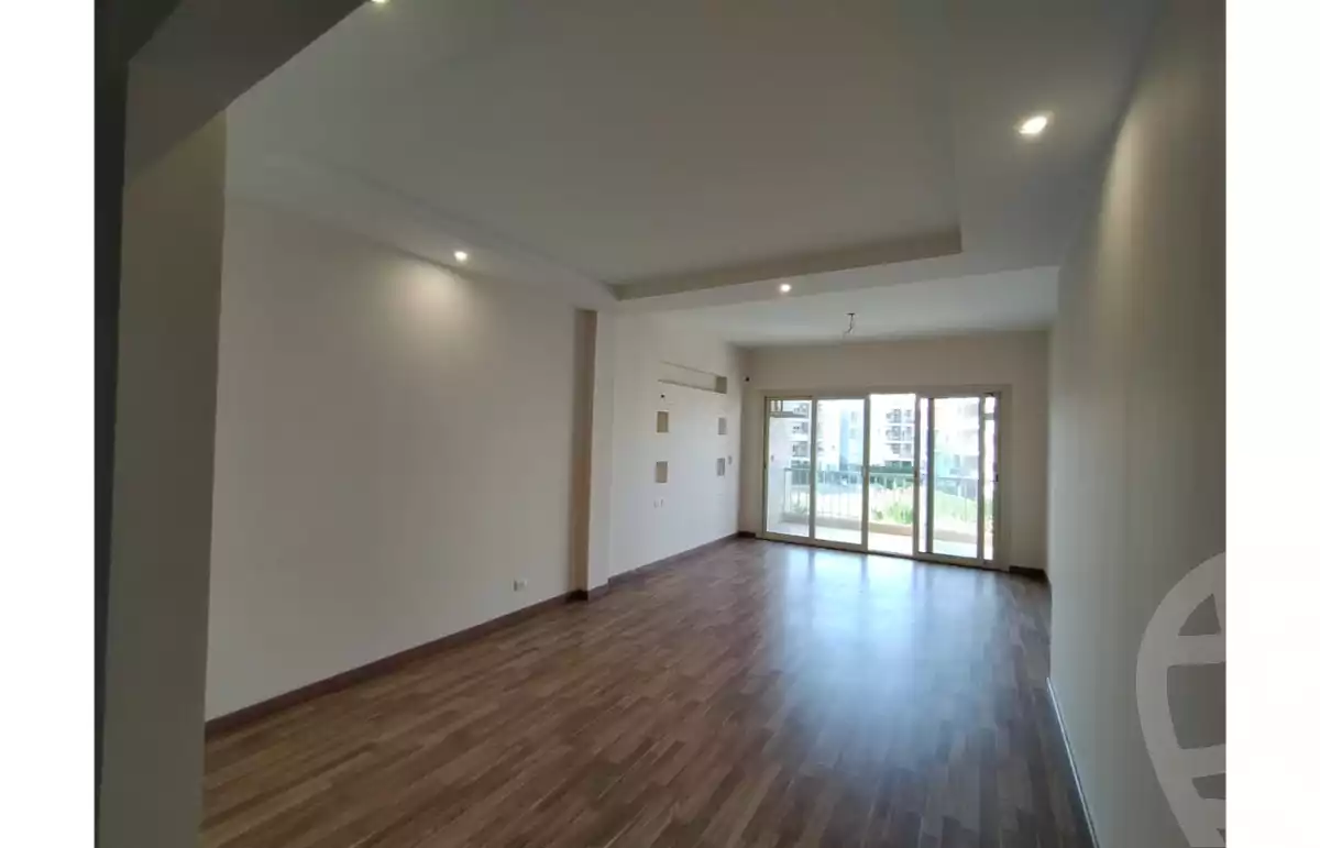 https://aqarmap.com.eg/en/listing/5708044-for-sale-cairo-el-sheikh-zayed-city-compounds-dh-drys