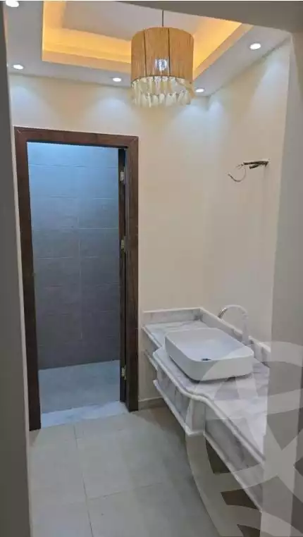 https://aqarmap.com.eg/ar/listing/5708240-for-rent-cairo-new-cairo-compounds-stwn-ryzydns-by-ar-y-llttwyr