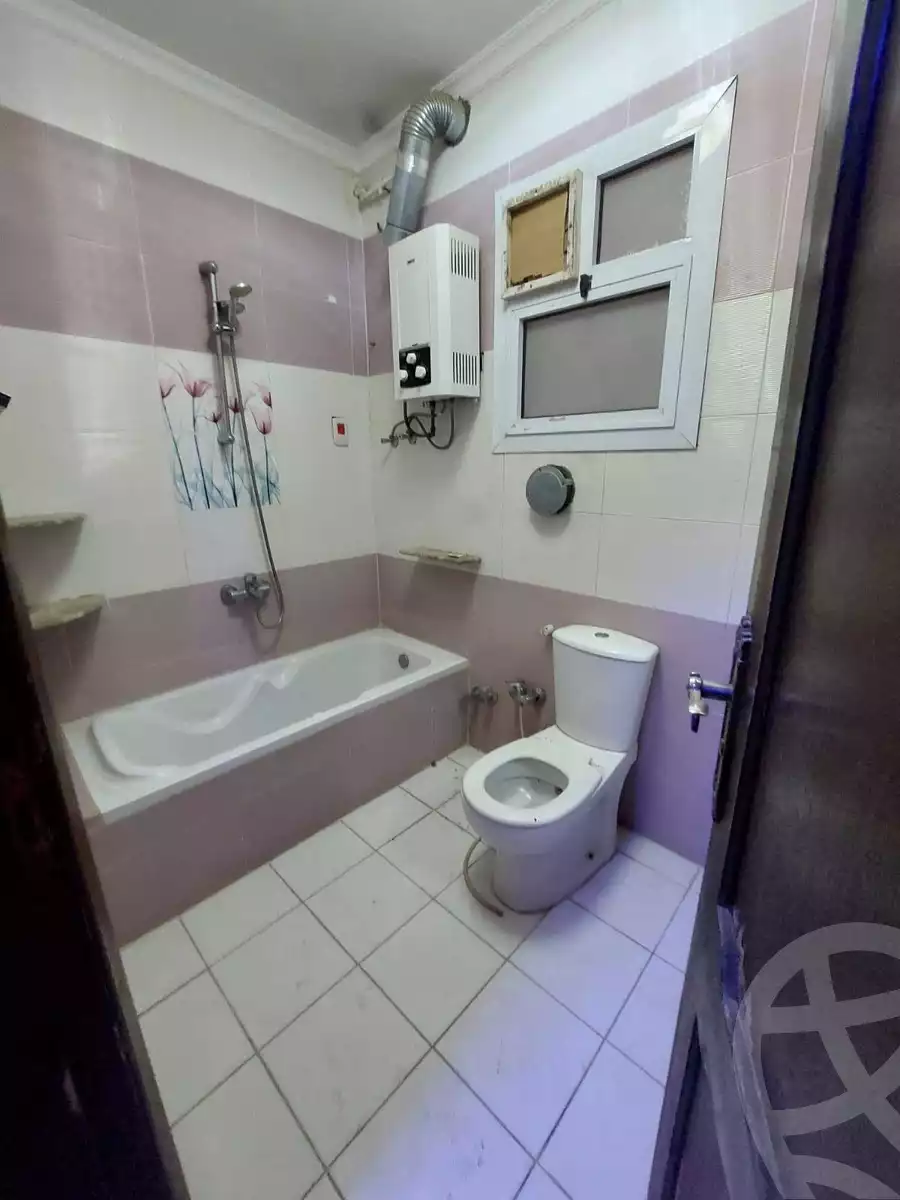 https://aqarmap.com.eg/en/listing/5708742-for-sale-cairo-mokattam-el-hadabah-el-wosta-el-mantaqa-el-rabaa