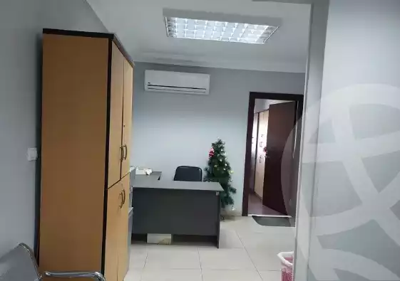 https://aqarmap.com.eg/en/listing/5708809-for-rent-cairo-el-maadi-sarayat-el-maadi-mostafa-kamel-st