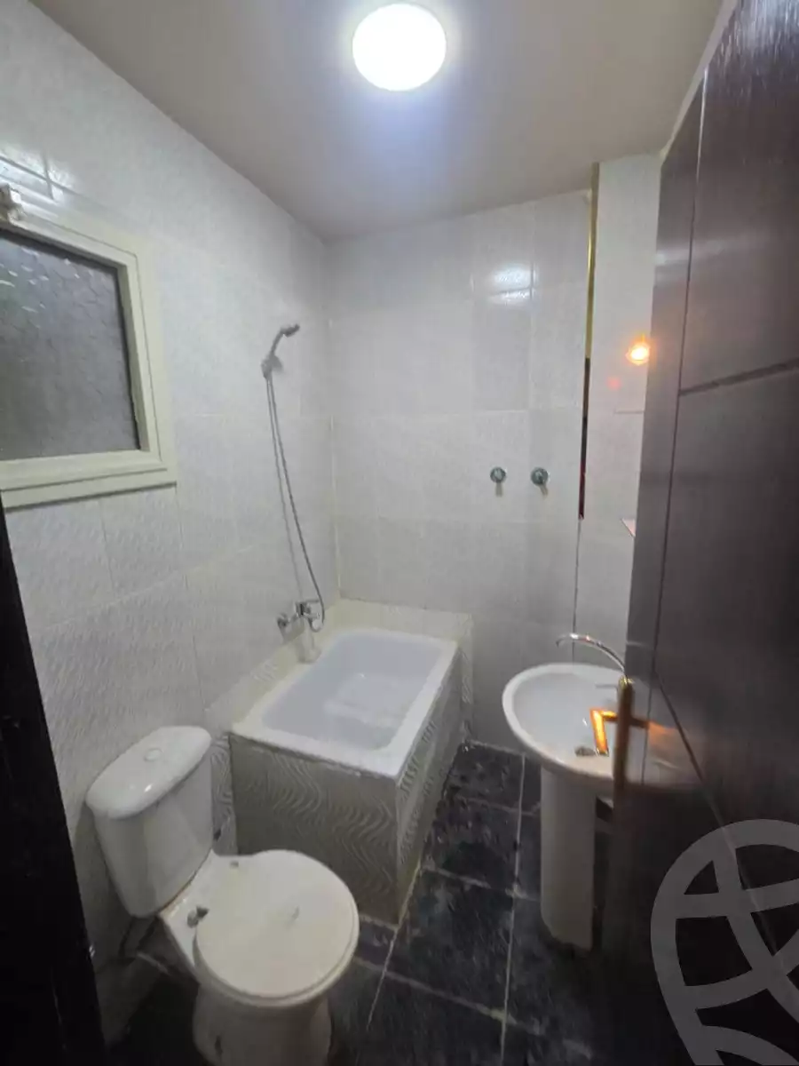 https://aqarmap.com.eg/en/listing/5708870-for-sale-alexandria-l-jmy-lbytsh-el-hanafeya-st