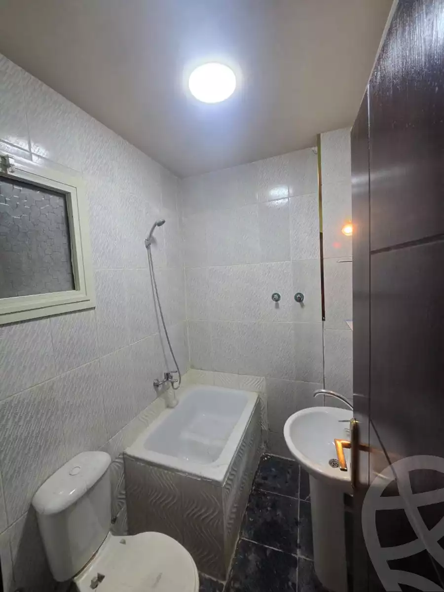 https://aqarmap.com.eg/en/listing/5708870-for-sale-alexandria-l-jmy-lbytsh-el-hanafeya-st