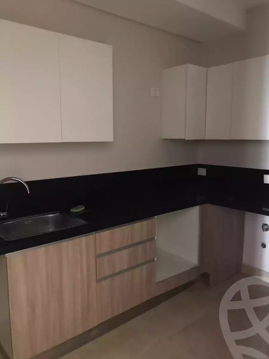 https://aqarmap.com.eg/en/listing/5710323-for-sale-cairo-el-sheikh-zayed-city-compounds-zyd-wr-llttwyr-z-tower