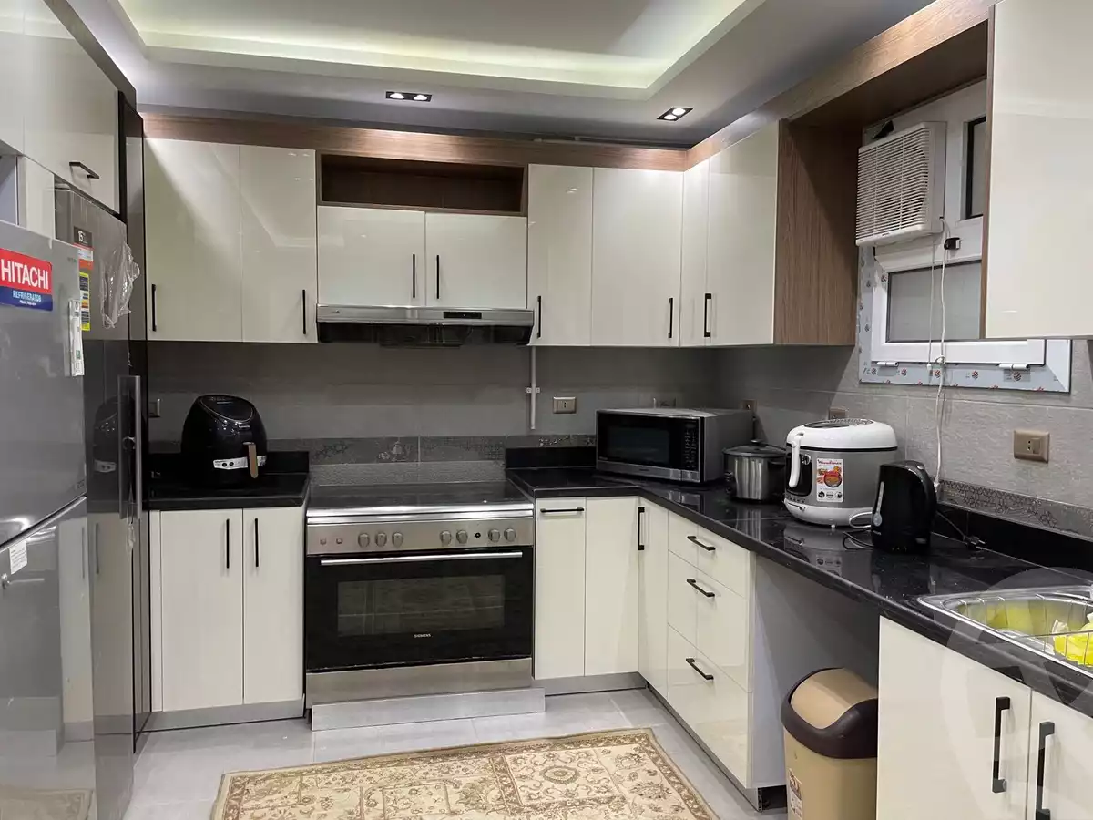 https://aqarmap.com.eg/ar/listing/5711189-for-rent-cairo-new-cairo-compounds-hyde-park-centre-ville-hyde-park