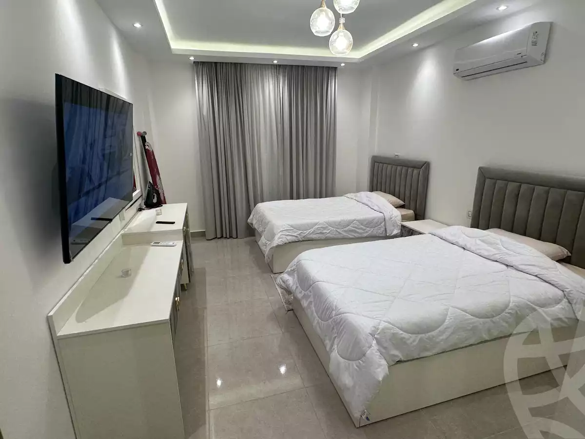 https://aqarmap.com.eg/en/listing/5714722-for-rent-cairo-new-cairo-lrhb-city-phase-1-ahmed-rami-st