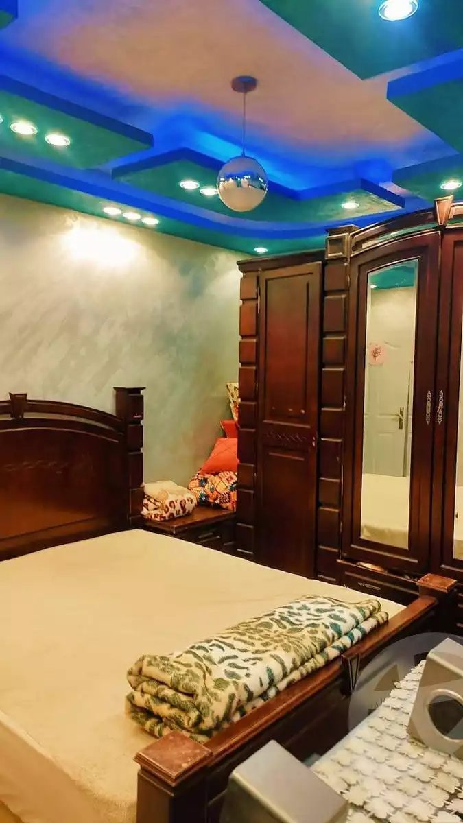 https://aqarmap.com.eg/en/listing/5714790-for-sale-cairo-mokattam-el-hadabah-el-wosta-el-mantaqa-el-olaa-baron-school-street