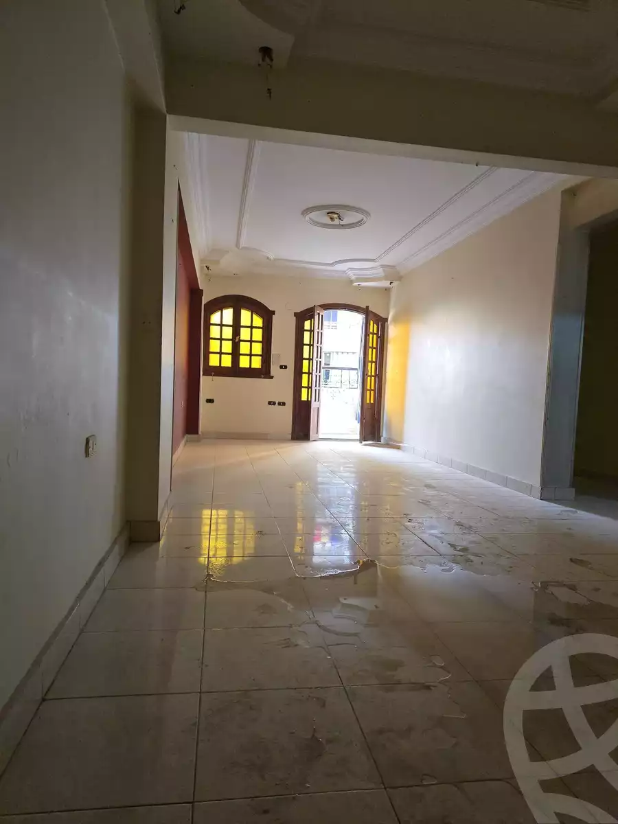 https://aqarmap.com.eg/en/listing/5715087-for-sale-cairo-helwan-helwan-el-sharkeya-mostafa-safwat-st