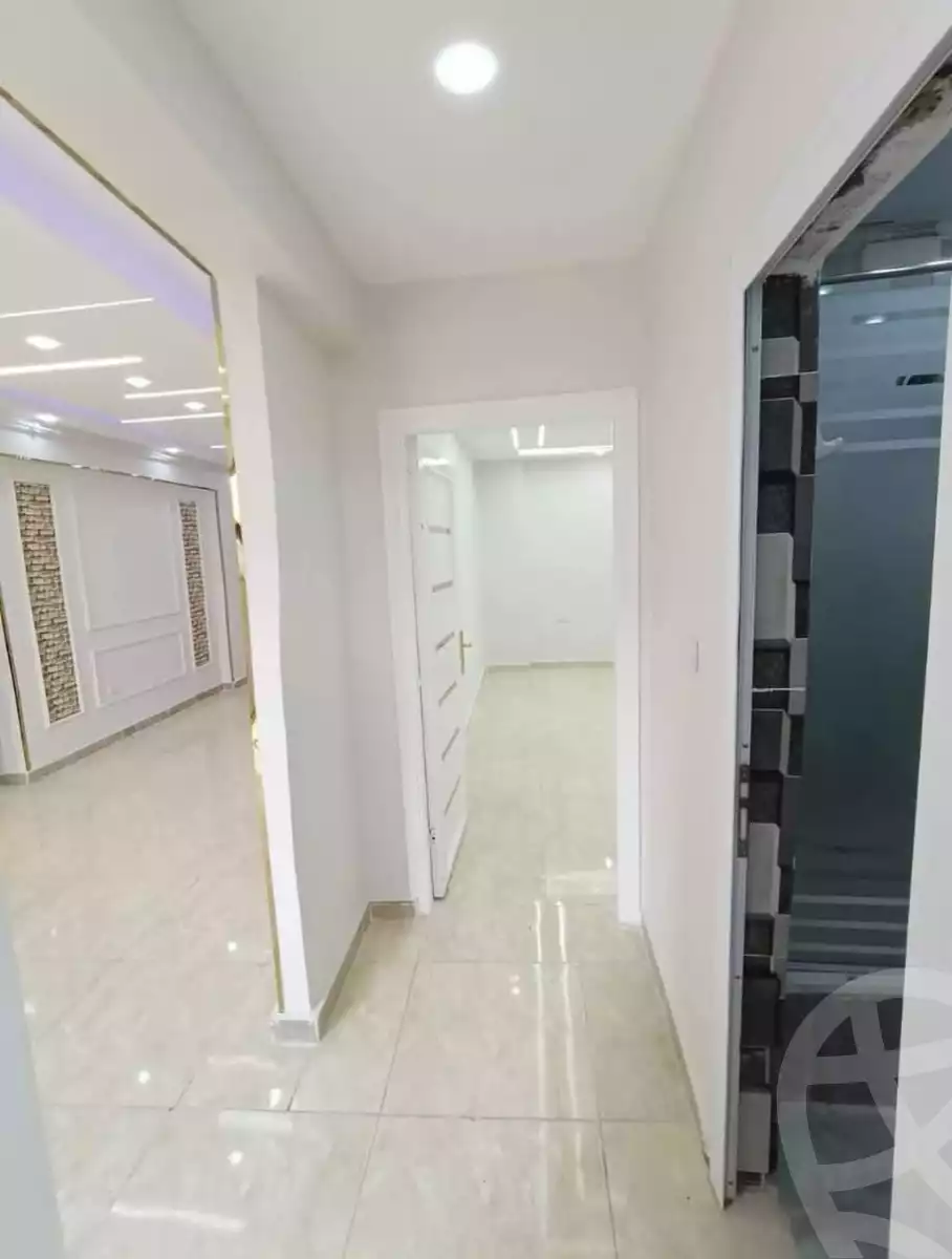 https://aqarmap.com.eg/ar/listing/5715859-for-sale-alexandria-l-jmy-el-hanouvel-abo-bakr-el-sedeek-st