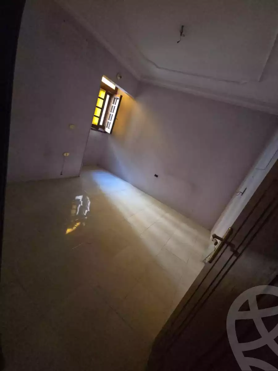 https://aqarmap.com.eg/en/listing/5718389-for-sale-cairo-helwan-helwan-el-sharkeya-mostafa-safwat-st