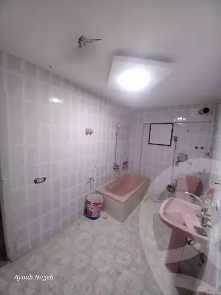 https://aqarmap.com.eg/en/listing/5719286-for-sale-alexandria-l-jmy-lbytsh-el-farouk-st