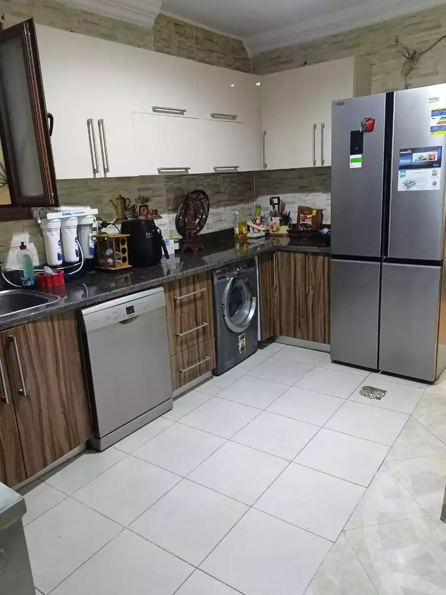 https://aqarmap.com.eg/ar/listing/5721144-for-sale-alexandria-l-jmy-lbytsh-al-samalehy-1-st