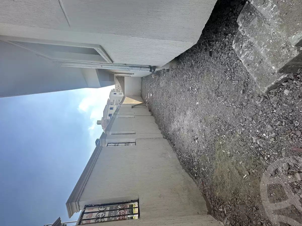 https://aqarmap.com.eg/ar/listing/5721489-for-sale-cairo-el-shorouk-lmntq-lthmn-neighbourhood-1