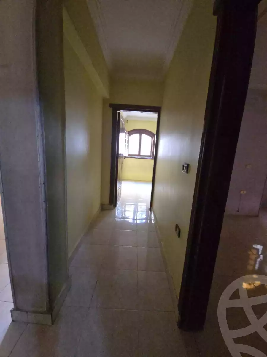 https://aqarmap.com.eg/en/listing/5722464-for-sale-cairo-helwan-helwan-el-sharkeya-mostafa-safwat-st