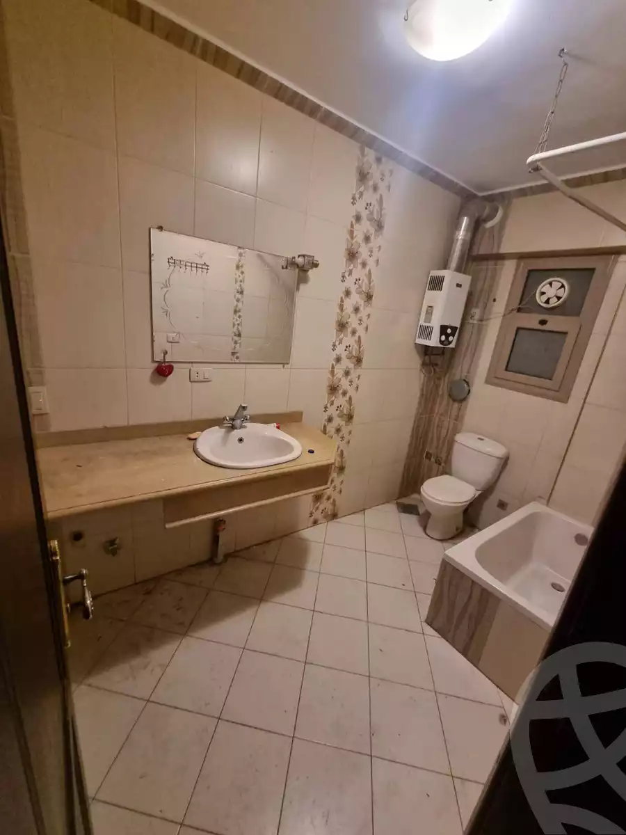 https://aqarmap.com.eg/ar/listing/5723268-for-rent-cairo-mokattam-lhdb-l-ly