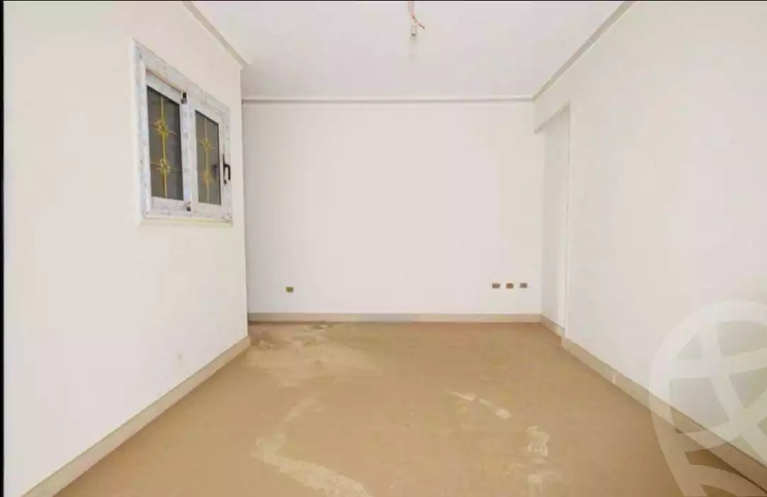 https://aqarmap.com.eg/en/listing/5727255-for-sale-alexandria-camp-cesar-mamfeis-st