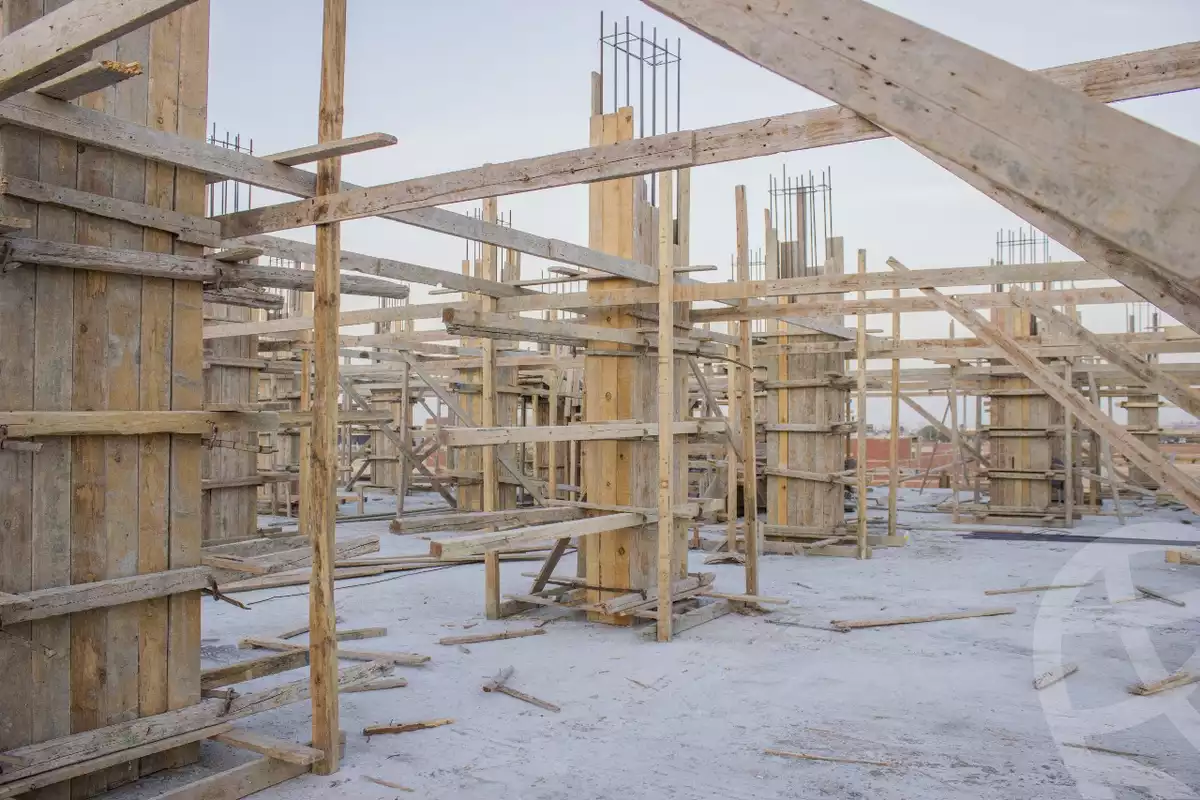 https://aqarmap.com.eg/ar/listing/5728966-for-sale-cairo-el-shorouk-compounds-sky-view-compound-emaar
