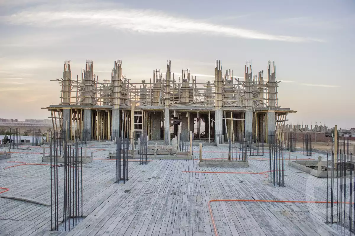 https://aqarmap.com.eg/ar/listing/5728966-for-sale-cairo-el-shorouk-compounds-sky-view-compound-emaar