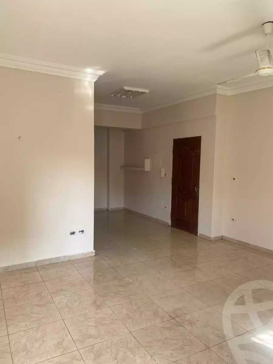 https://aqarmap.com.eg/en/listing/5729737-for-rent-cairo-new-cairo-first-settlement-neighbourhood-5-el-shaheed-islam-raafat-st
