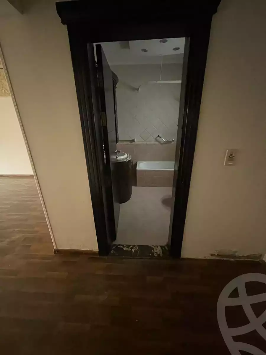 https://aqarmap.com.eg/ar/listing/5731321-for-rent-cairo-new-cairo-lrhb-city-phase-5-talaat-mostafa-st