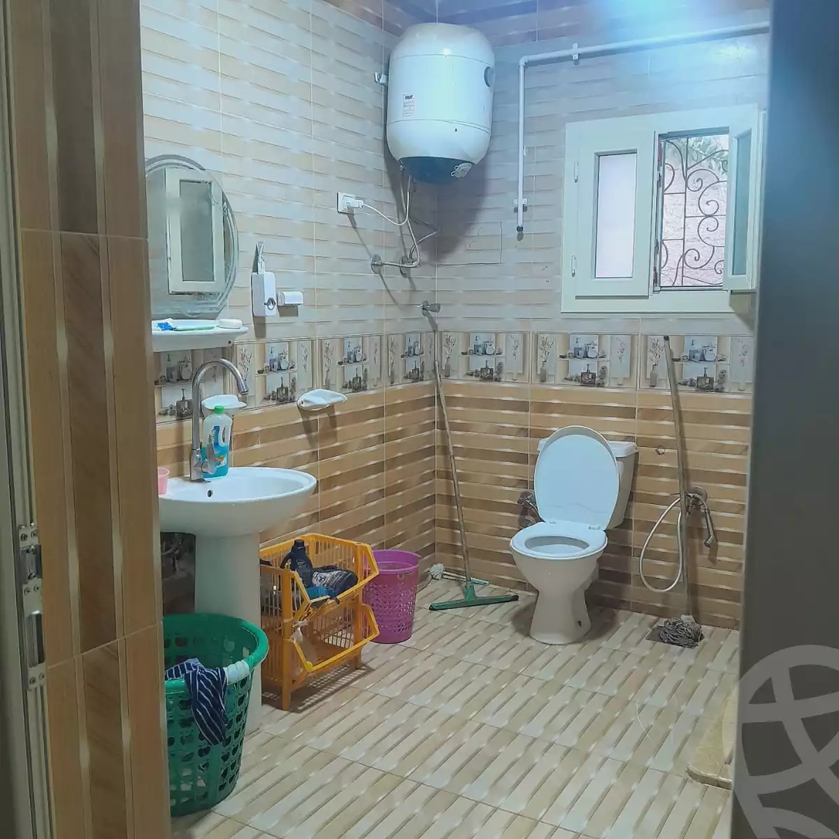 https://aqarmap.com.eg/en/listing/5733165-for-sale-alexandria-l-jmy-lbytsh-el-hanafeya-st