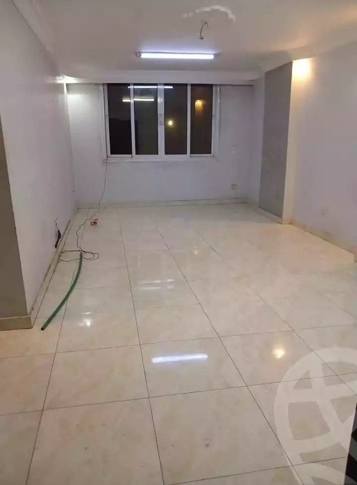 https://aqarmap.com.eg/en/listing/5734943-for-rent-cairo-ain-shams-jsr-lswys