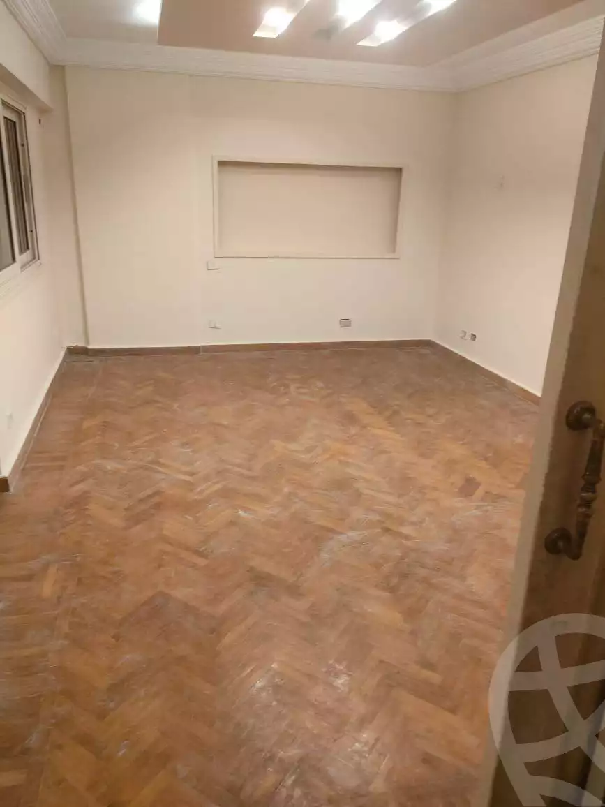https://aqarmap.com.eg/en/listing/5735787-for-sale-alexandria-ganaklis-shr-bw-qyr-tryq-lhry