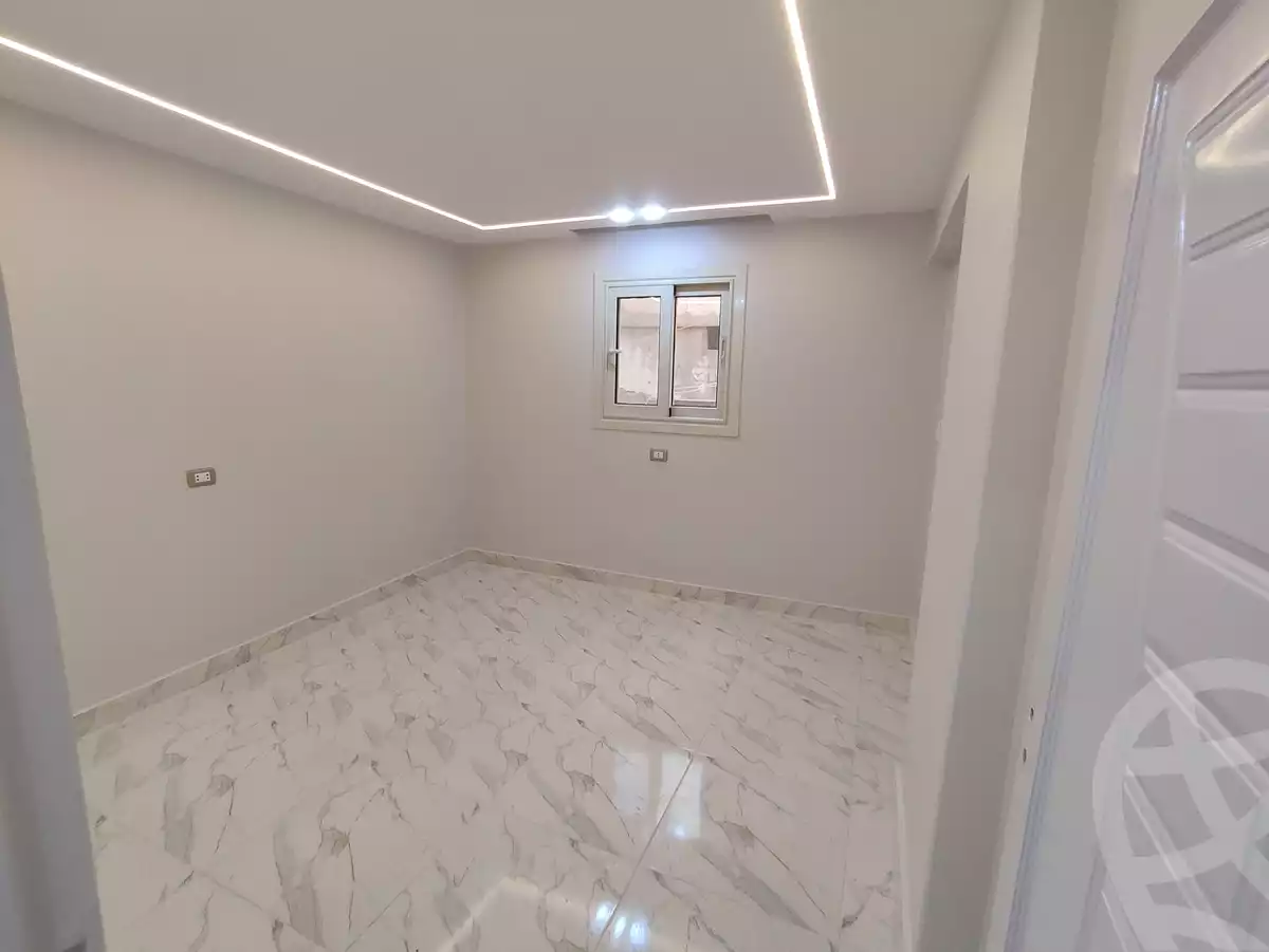 https://aqarmap.com.eg/ar/listing/5736474-for-sale-alexandria-miami-khld-bn-lwlyd