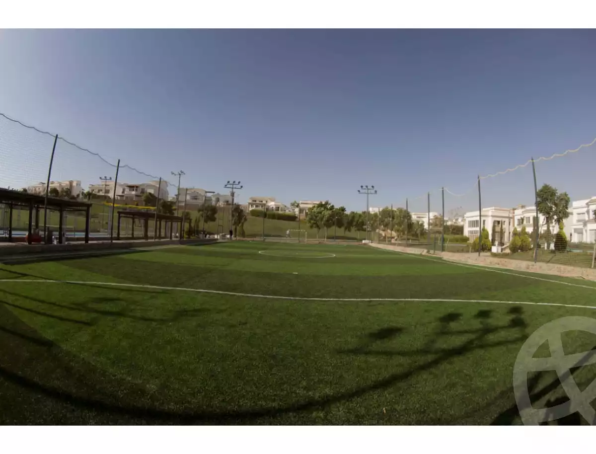 https://aqarmap.com.eg/ar/listing/5736664-for-sale-cairo-new-cairo-compounds-mountain-view1-1-compound