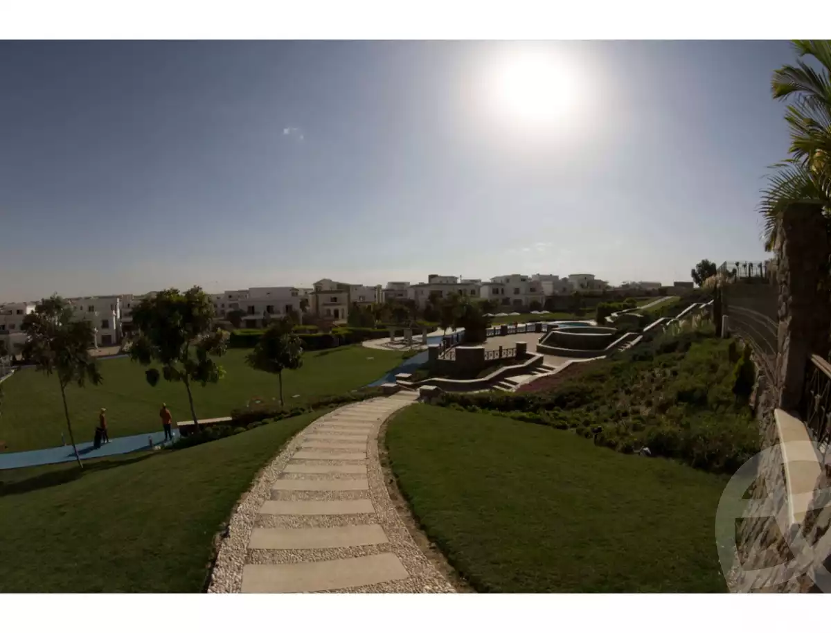 https://aqarmap.com.eg/ar/listing/5736664-for-sale-cairo-new-cairo-compounds-mountain-view1-1-compound