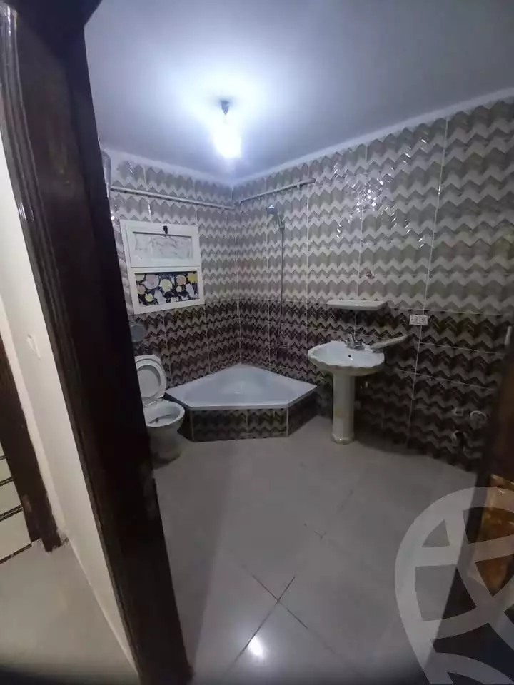 https://aqarmap.com.eg/en/listing/5738375-for-rent-cairo-el-haram-shareaa-khatem-el-morsalen
