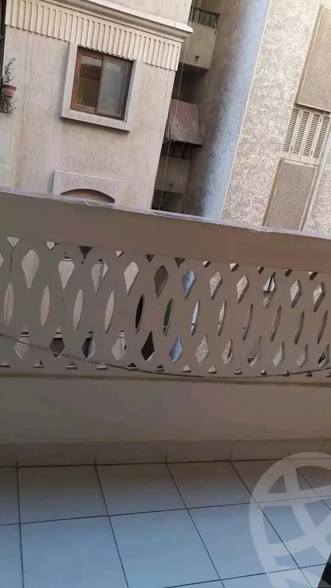 https://aqarmap.com.eg/en/listing/5739340-for-rent-alexandria-l-jmy-lbytsh-al-samalehy-2-st