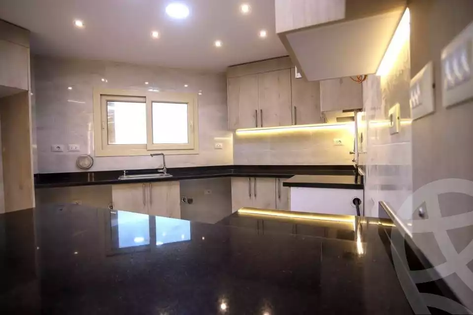 https://aqarmap.com.eg/en/listing/5741082-for-sale-alexandria-sporting-el-geish-road