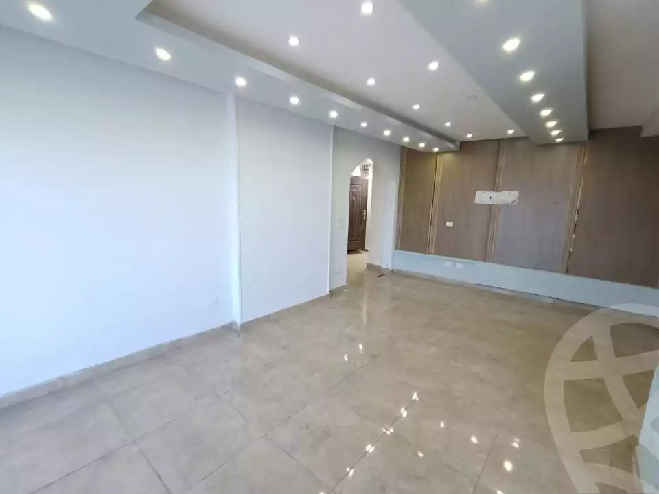 https://aqarmap.com.eg/ar/listing/5742187-for-sale-alexandria-camp-cesar-el-gaish-rd
