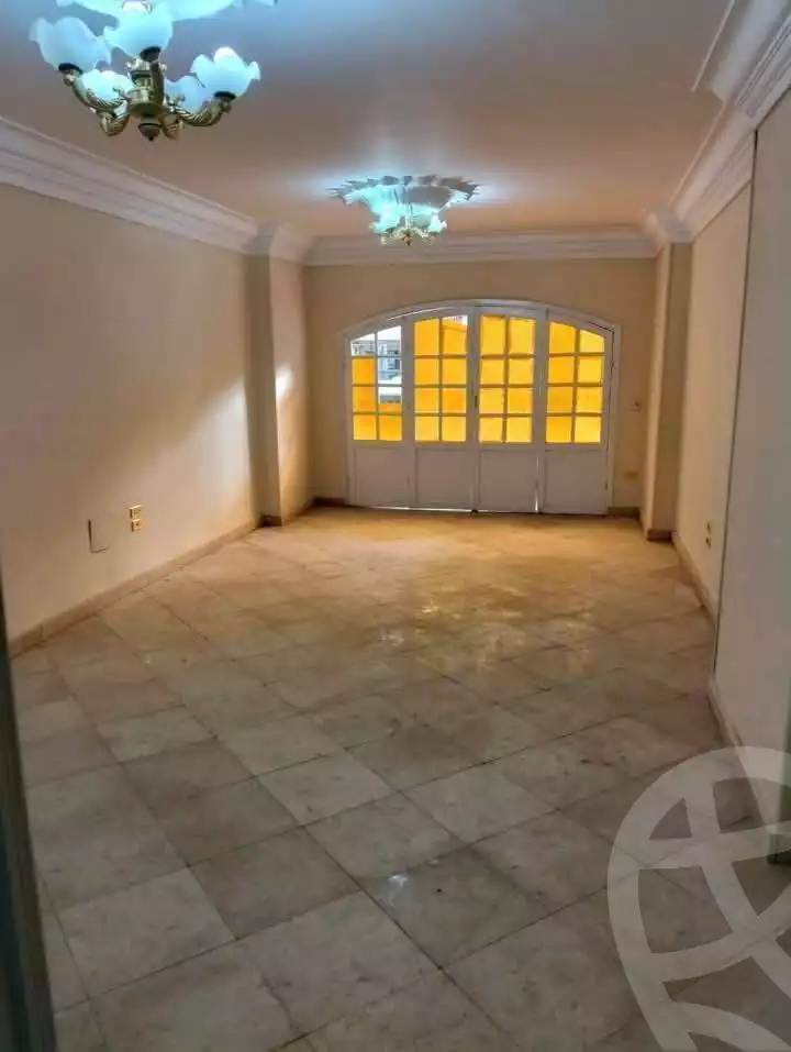 https://aqarmap.com.eg/ar/listing/5742579-for-rent-cairo-mokattam-lhdb-l-ly-shareaa-9