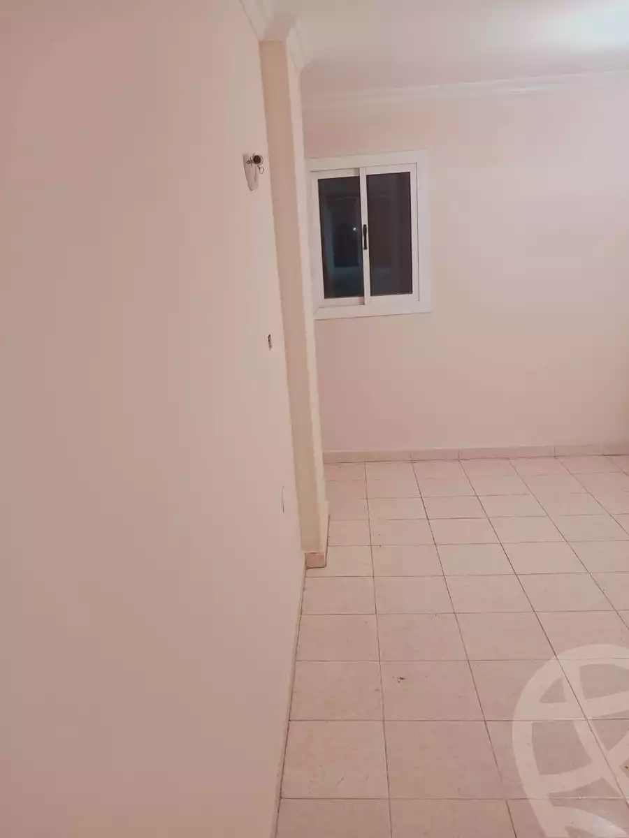 https://aqarmap.com.eg/ar/listing/5742781-for-sale-cairo-ain-shams-ain-shams-el-sharkia-abd-el-hameed-hamdy-st