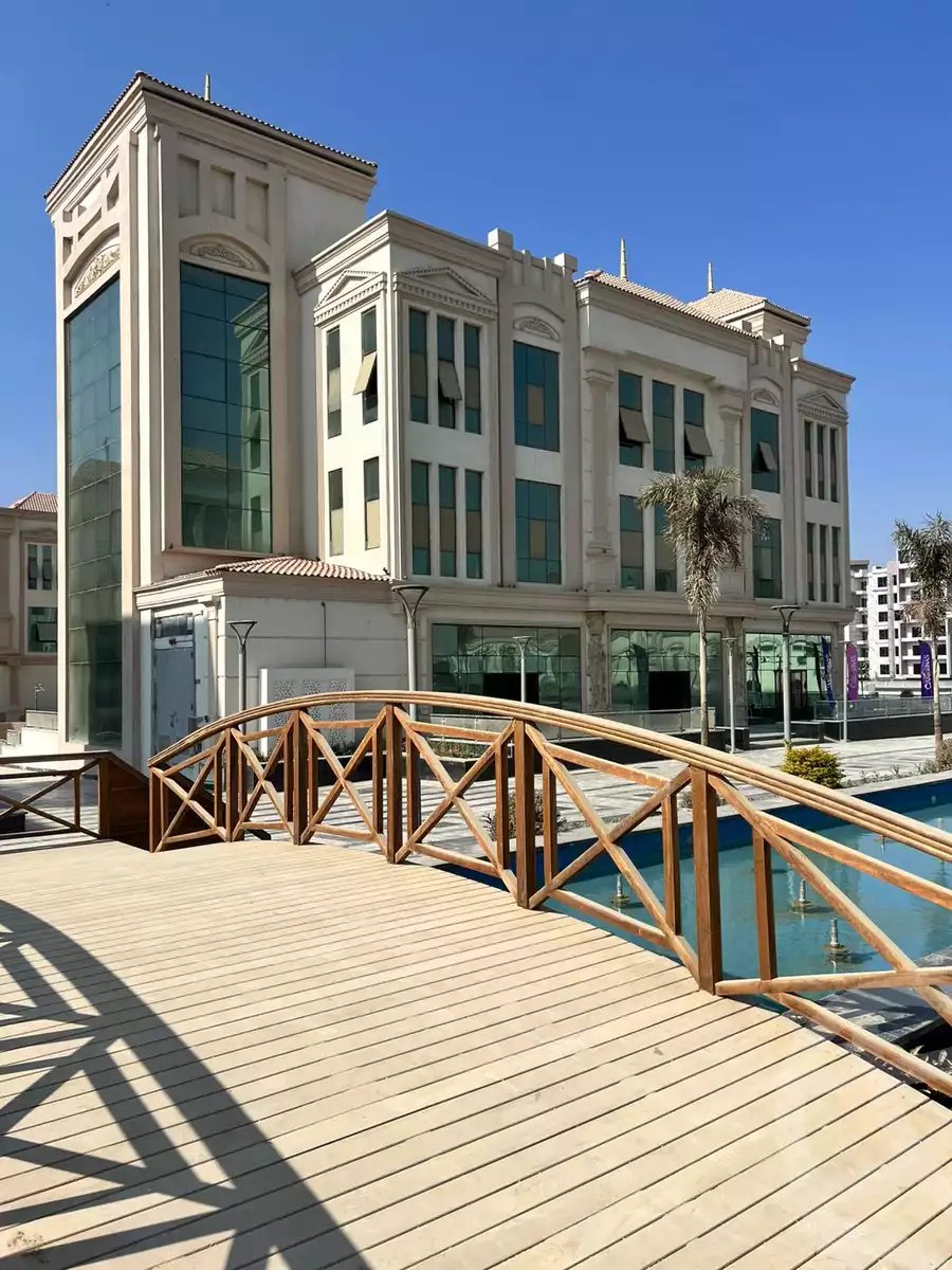 https://aqarmap.com.eg/ar/listing/5746359-for-rent-cairo-new-cairo-mohammed-nagib-axis-st