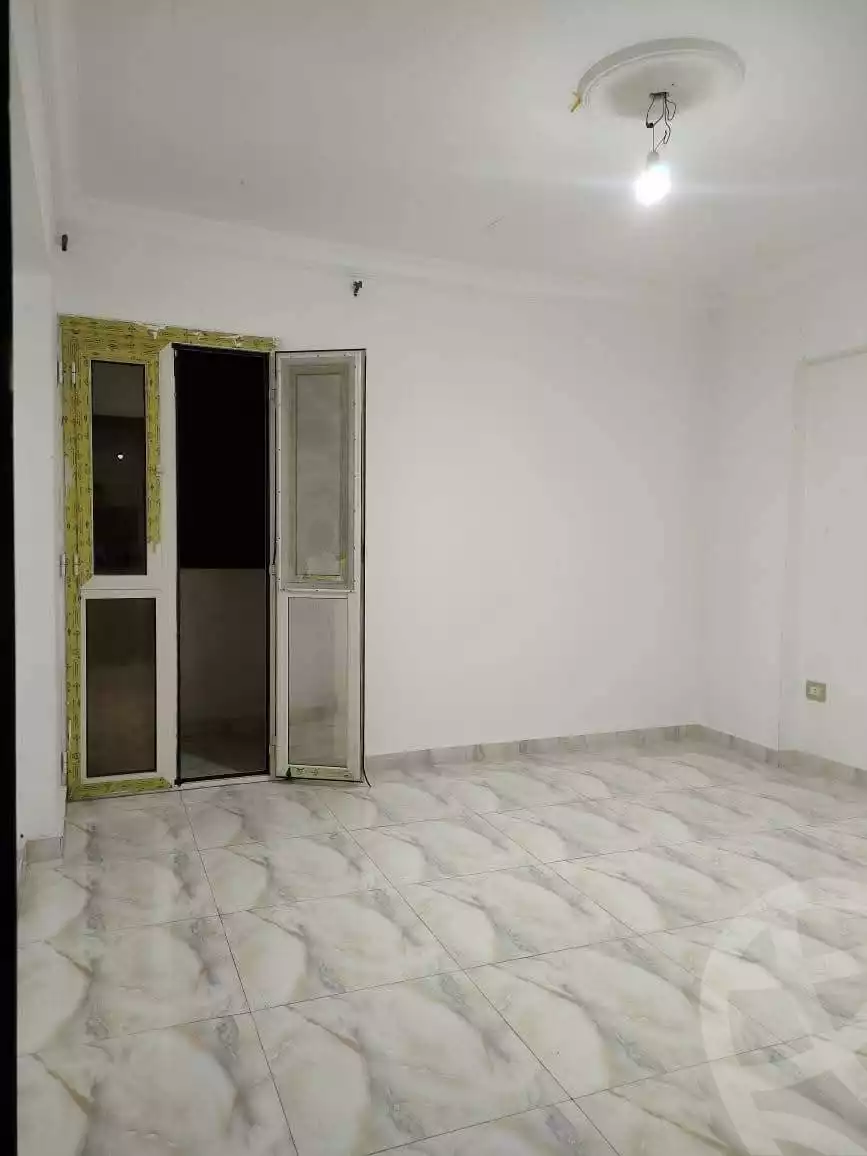 https://aqarmap.com.eg/en/listing/5746988-for-rent-alexandria-alexandria-marsa-matrouh-rd