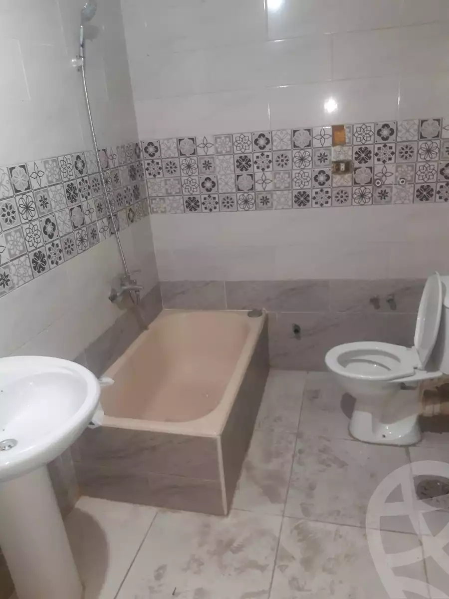 https://aqarmap.com.eg/en/listing/5748487-for-rent-cairo-ain-shams-ain-shams-el-sharkia-el-eshrein-stt