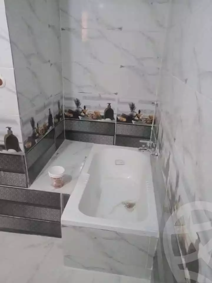 https://aqarmap.com.eg/en/listing/5749495-for-sale-alexandria-l-jmy-el-hanouvel-el-kholafaa-el-rashdeen-st