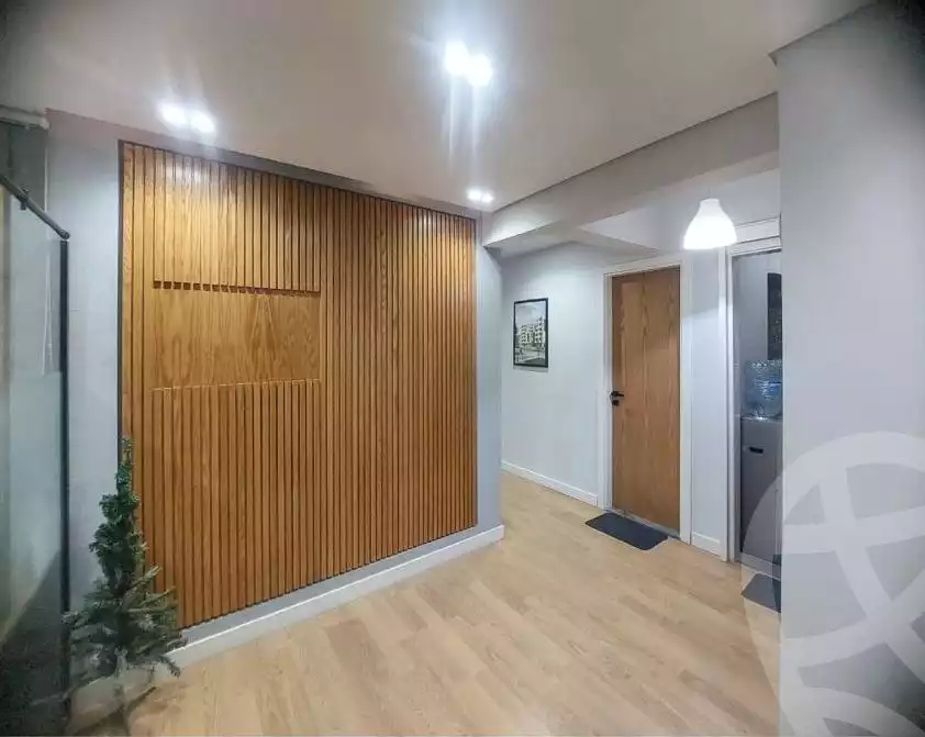https://aqarmap.com.eg/en/listing/5751044-for-rent-cairo-el-maadi-compounds-rayhanah-plaza