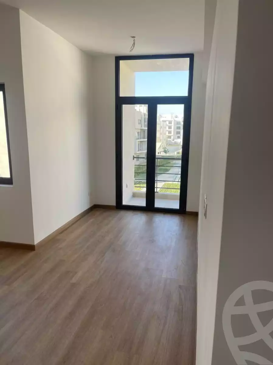 https://aqarmap.com.eg/ar/listing/5753026-for-rent-cairo-new-cairo-compounds-fifth-square