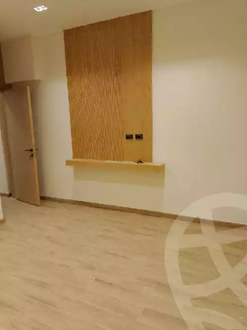 https://aqarmap.com.eg/en/listing/5753472-for-sale-cairo-old-cairo-nile-corniche-st