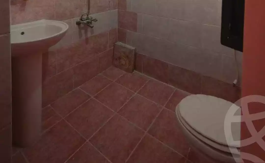 https://aqarmap.com.eg/ar/listing/5754068-for-sale-alexandria-l-jmy-lbytsh-el-saleheen-mosque-st