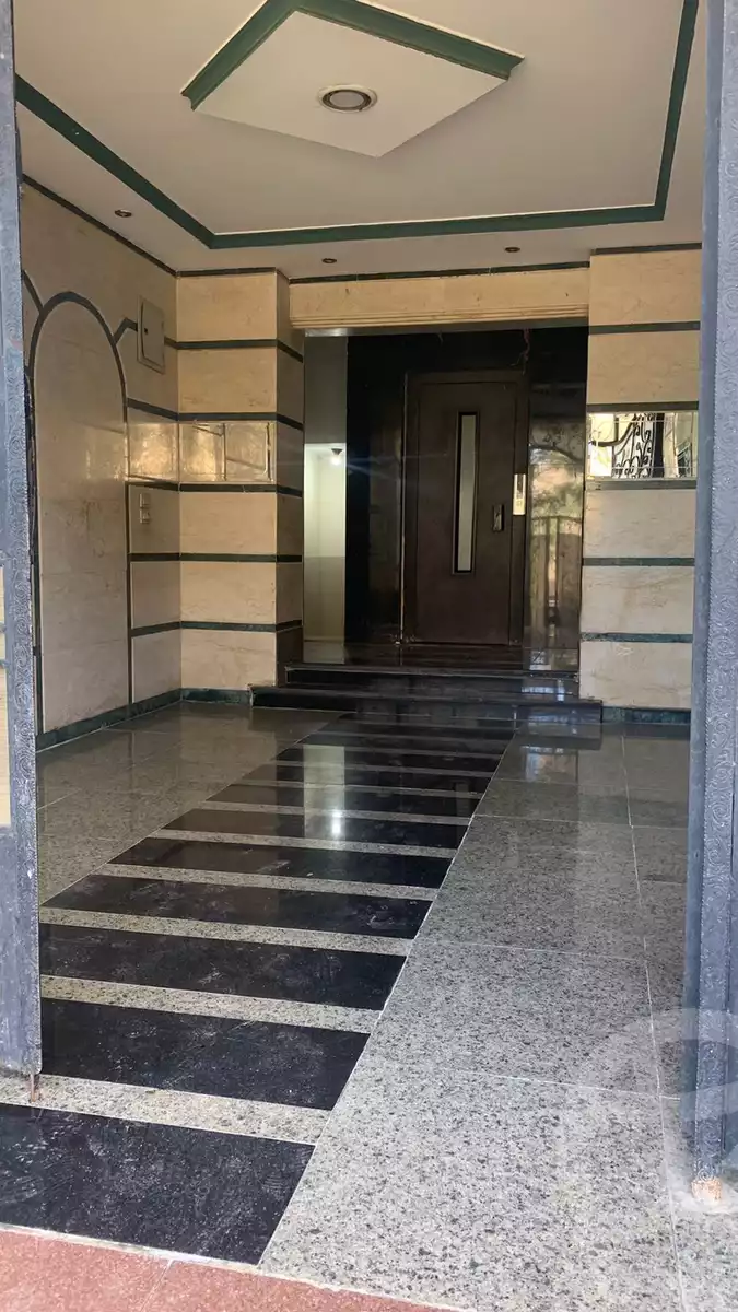 https://aqarmap.com.eg/en/listing/5737103-for-sale-cairo-6th-of-october-el-wahatt-road