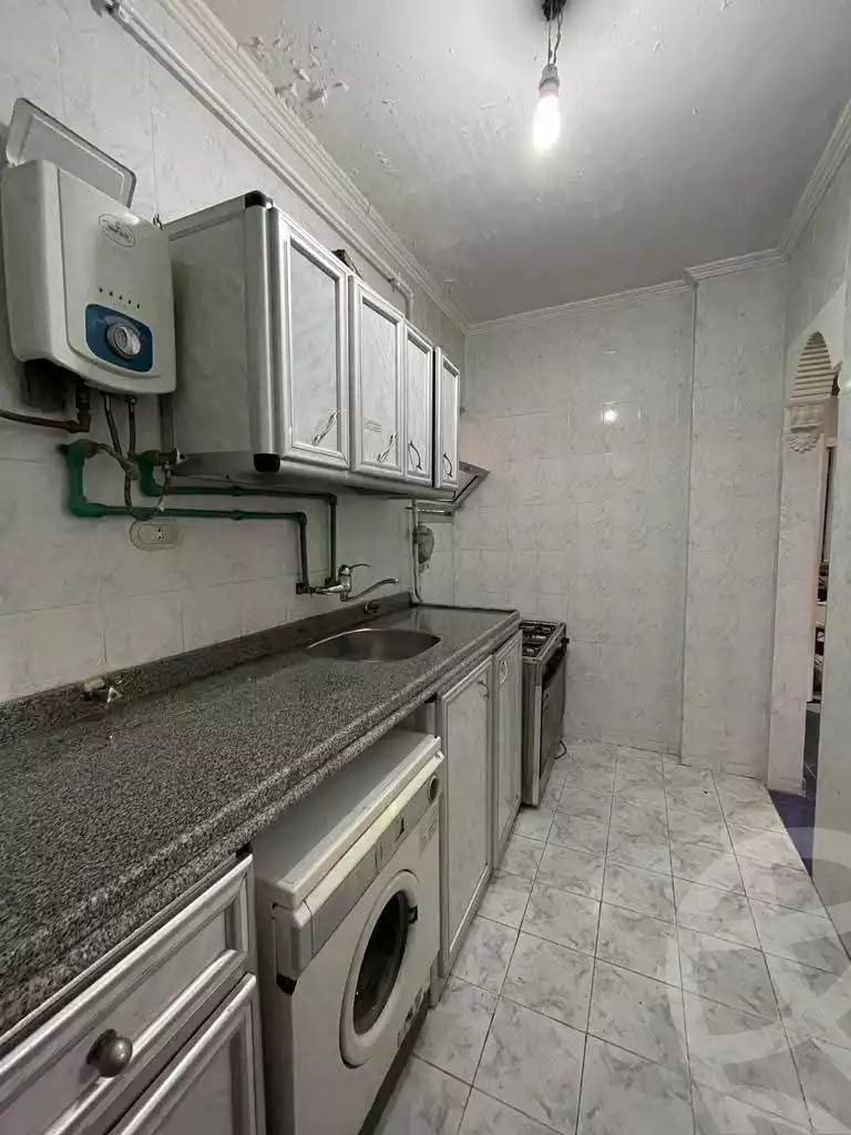 https://aqarmap.com.eg/ar/listing/5758143-for-sale-alexandria-l-jmy-lbytsh-el-zohour-st