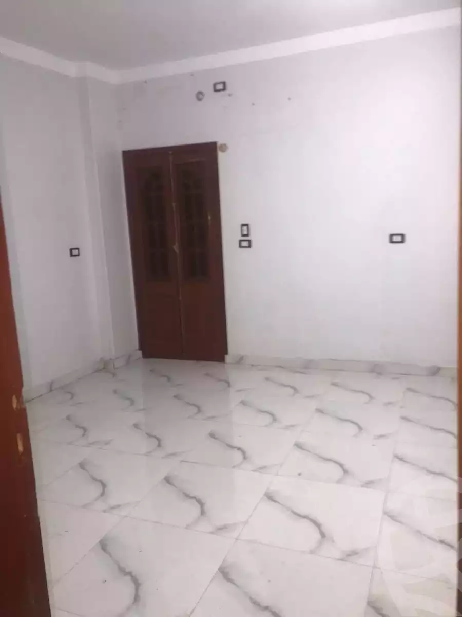 https://aqarmap.com.eg/en/listing/5761080-for-rent-ismailia-ismailia-city-shebeen-st