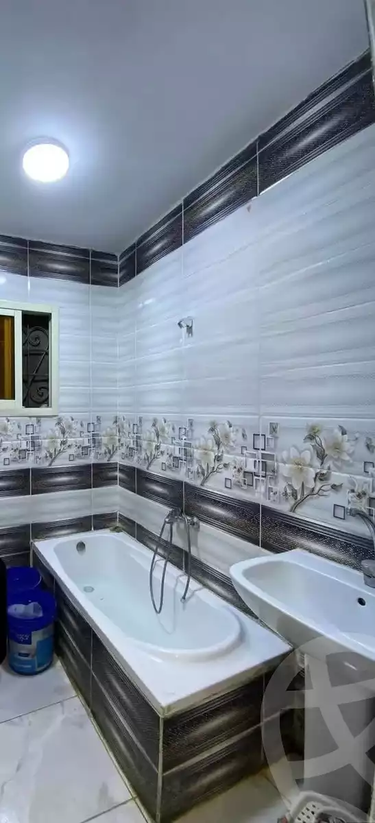 https://aqarmap.com.eg/ar/listing/5762778-for-sale-alexandria-l-jmy-lbytsh